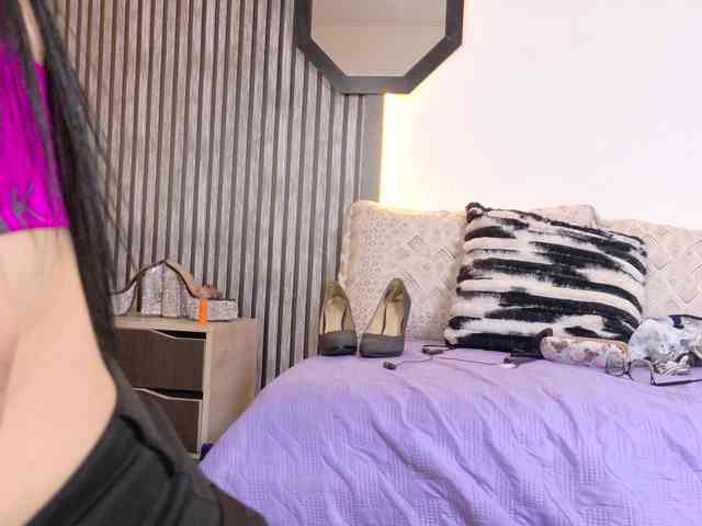 ScarletHiit webcam