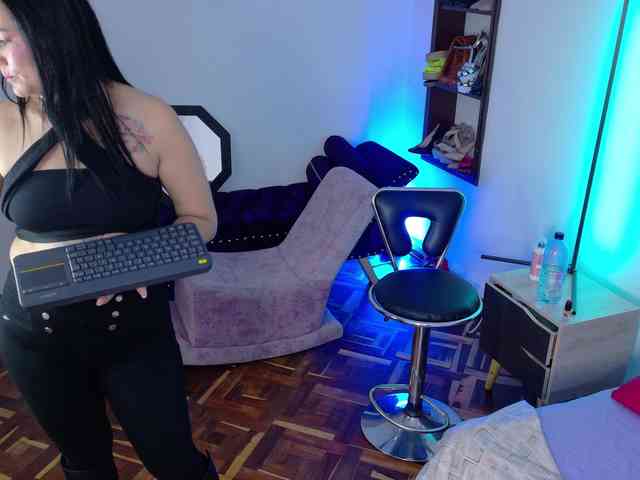 ScarletHiit webcam