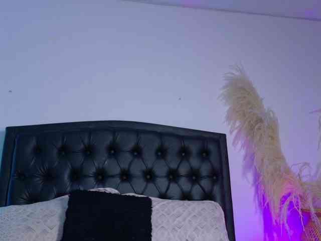 ScarletHiit webcam
