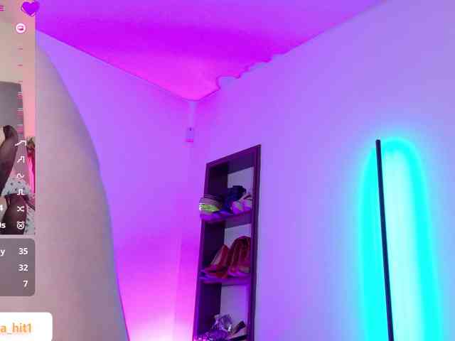 ScarletHiit webcam