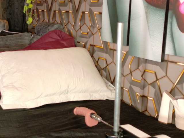 Miia-Blace, en directo ahora en BongaCams