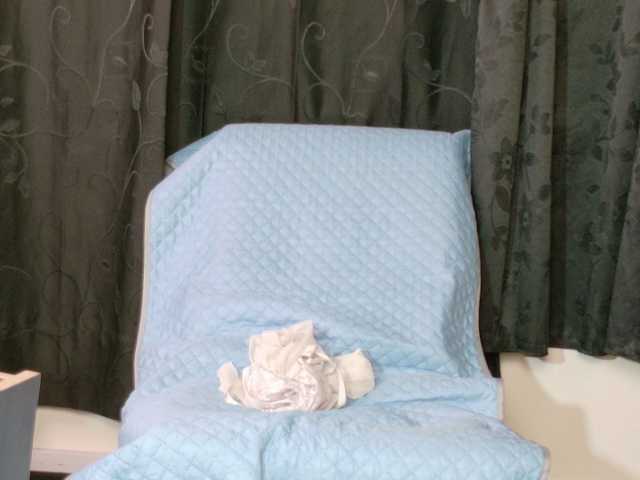 Miia-Blace live cam on BongaCams