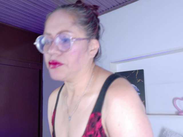 Mariia-Paulaa live cam on BongaCams