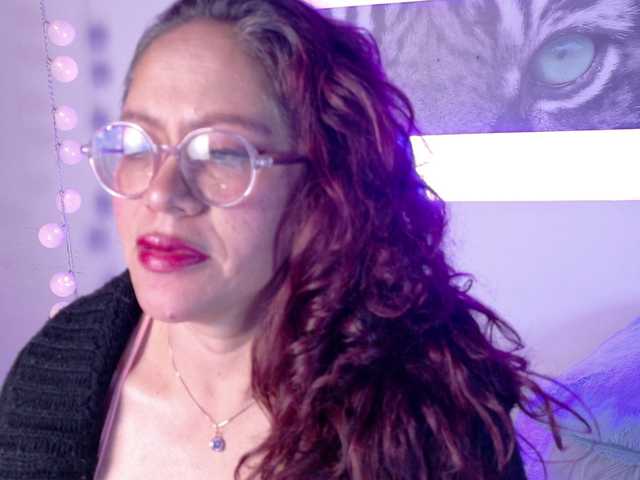Mariia-Paulaa live cam on BongaCams