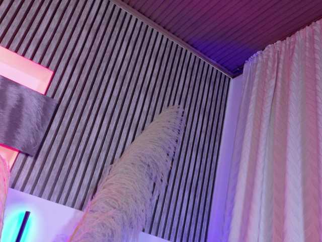 Mariia-Paulaa live cam on BongaCams