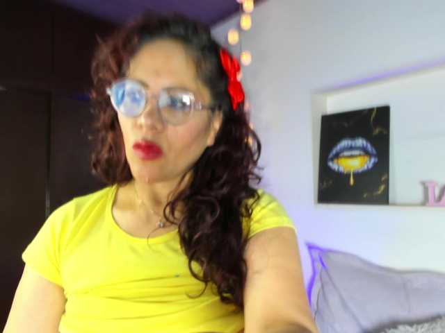 Mariia-Paulaa live cam on BongaCams