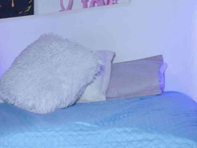 Mariia-Paulaa webcam