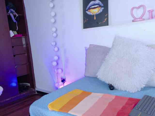 Mariia-Paulaa webcam