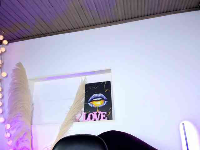 Mariia-Paulaa webcam