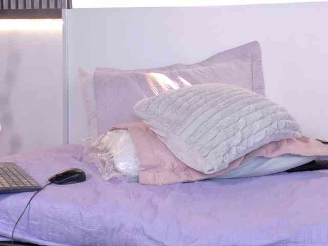 Mariia-Paulaa webcam