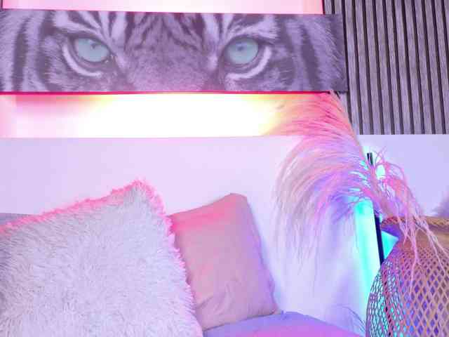 Mariia-Paulaa webcam