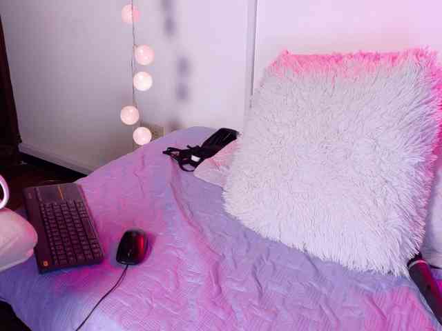 Mariia-Paulaa webcam