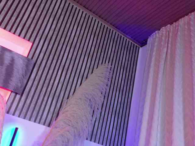 Mariia-Paulaa webcam