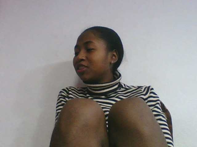 Marinah1a live cam on BongaCams