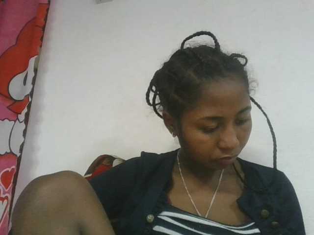 Marinah1a live cam on BongaCams
