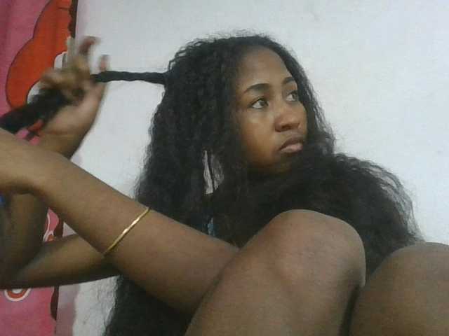Marinah1a live cam on BongaCams