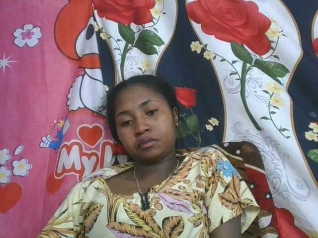 Marinah1a live cam on BongaCams