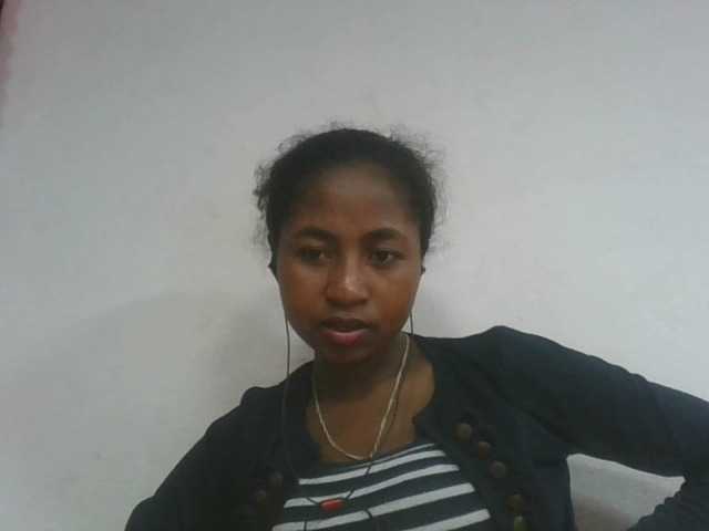 Marinah1a live cam on BongaCams