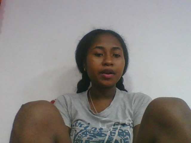 Marinah1a live cam on BongaCams