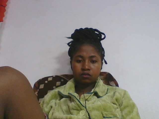 Marinah1a live cam on BongaCams