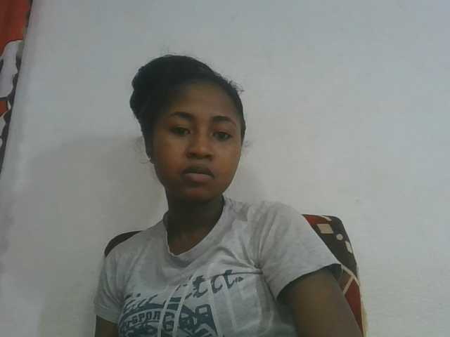 Marinah1a live cam on BongaCams