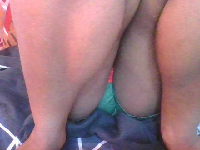 Marinah1a live cam on BongaCams