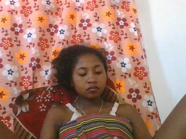 Marinah1a live cam on BongaCams