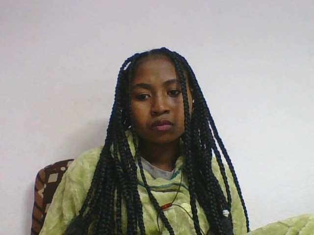 Marinah1a live cam on BongaCams