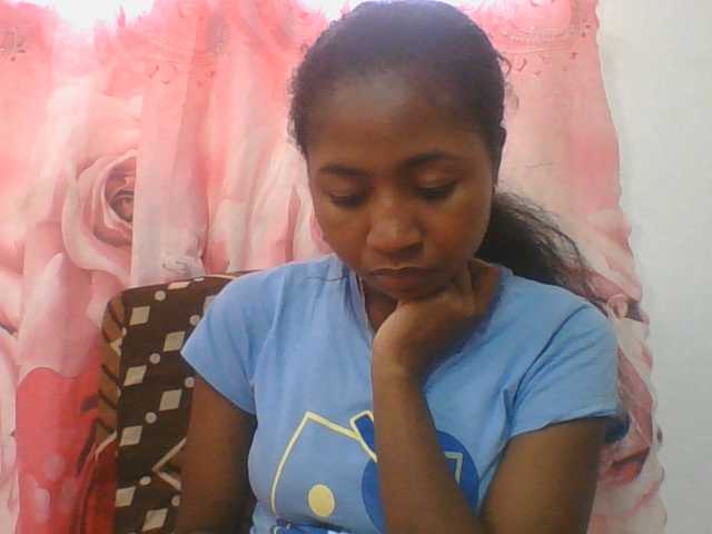 Marinah1a live cam on BongaCams