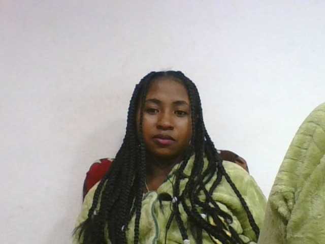 Marinah1a live cam on BongaCams