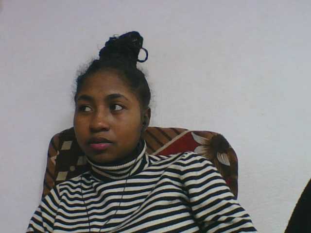 Marinah1a live cam on BongaCams