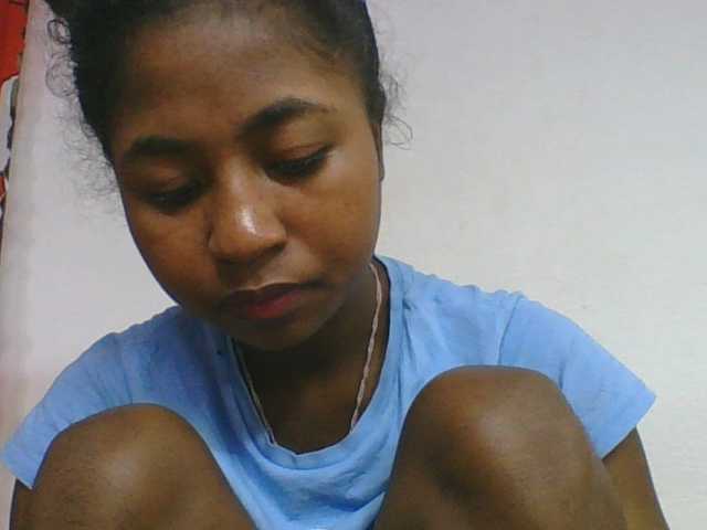 Marinah1a live cam on BongaCams