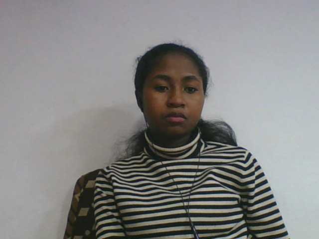 Marinah1a live cam on BongaCams