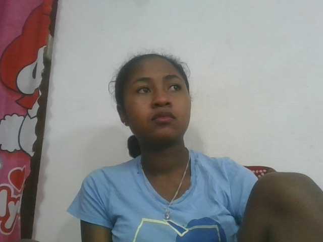 Marinah1a live cam on BongaCams
