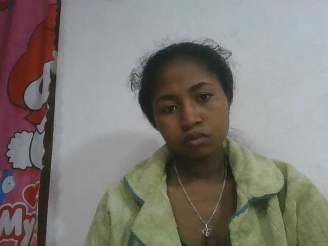 Marinah1a live cam on BongaCams