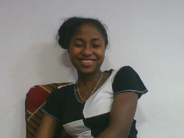 Marinah1a live cam on BongaCams