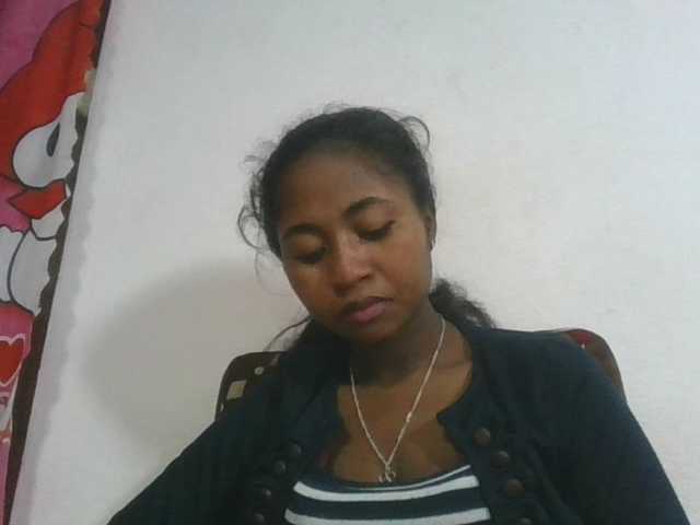 Marinah1a live cam on BongaCams