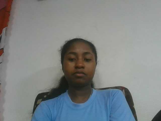 Marinah1a live cam on BongaCams