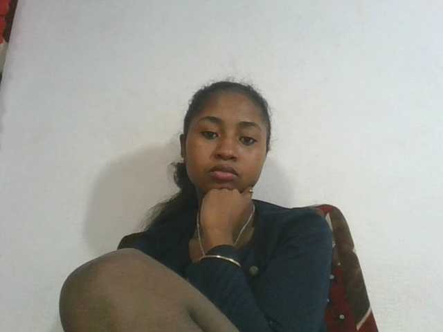Marinah1a live cam on BongaCams
