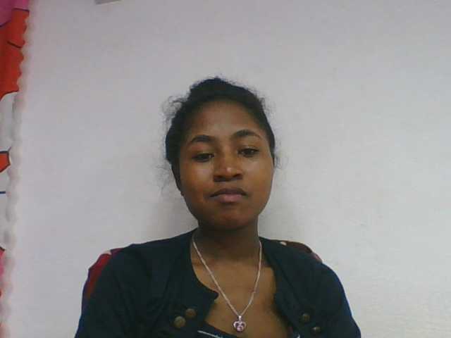 Marinah1a live cam on BongaCams