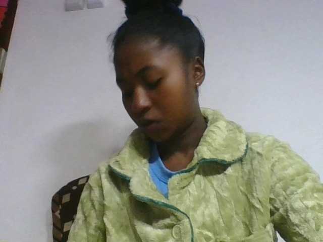 Marinah1a live cam on BongaCams
