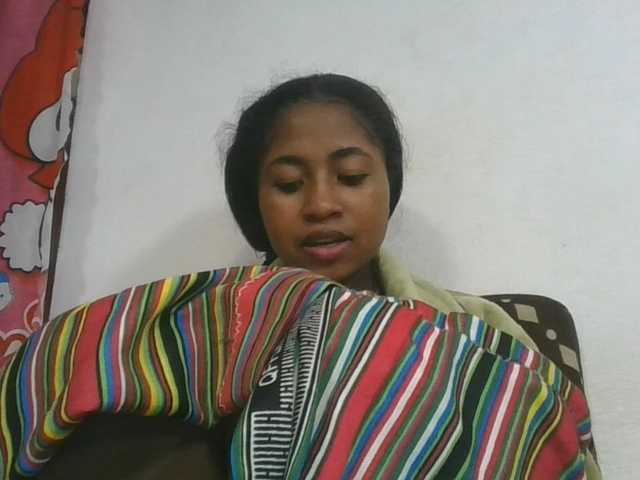 Marinah1a live cam on BongaCams