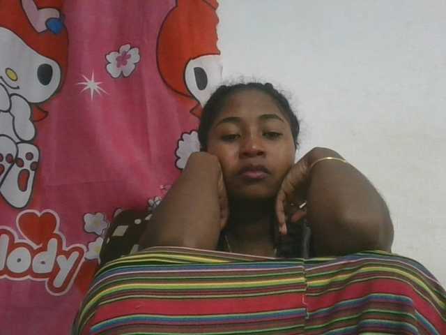 Marinah1a live cam on BongaCams