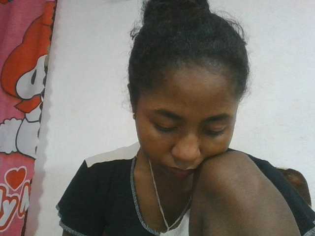 Marinah1a live cam on BongaCams