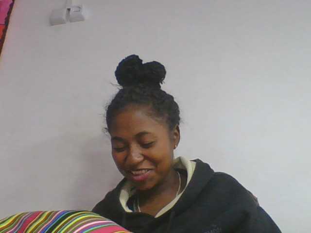 Marinah1a live cam on BongaCams