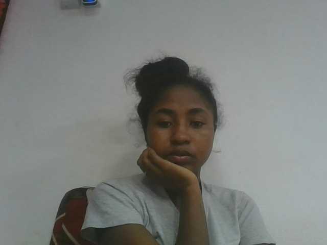 Marinah1a live cam on BongaCams