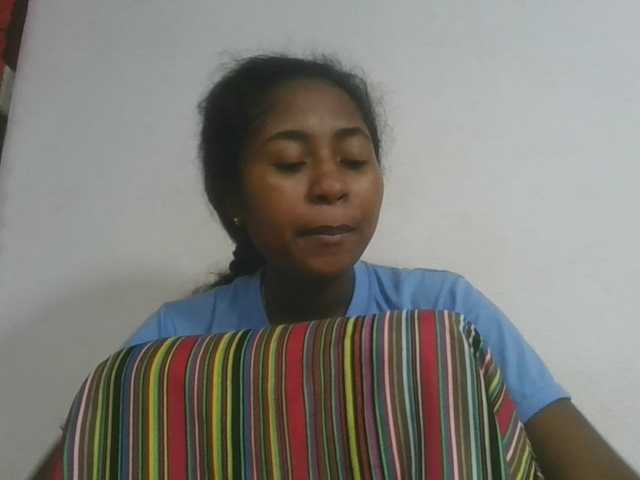 Marinah1a live cam on BongaCams