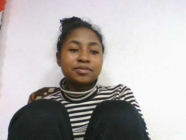 Marinah1a live cam on BongaCams