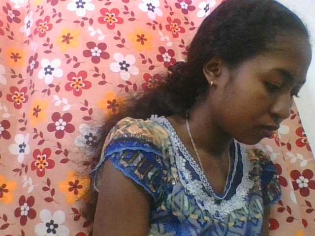 Marinah1a live cam on BongaCams