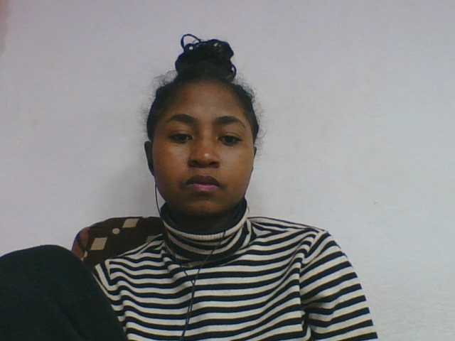Marinah1a live cam on BongaCams